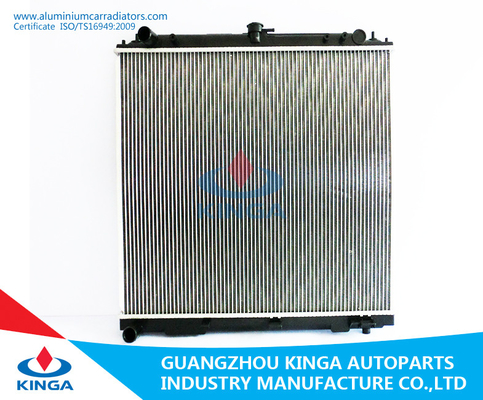 China OEM refrigerando 21410-EA005 do radiador do carro da TA de XTCRRA/FRONTIER 4CYL 02-04 fornecedor