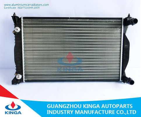 China Auto alumínio mecânico do caminhão que compete o radiador AUDI A6/A4'AT 632*415*34mm fornecedor
