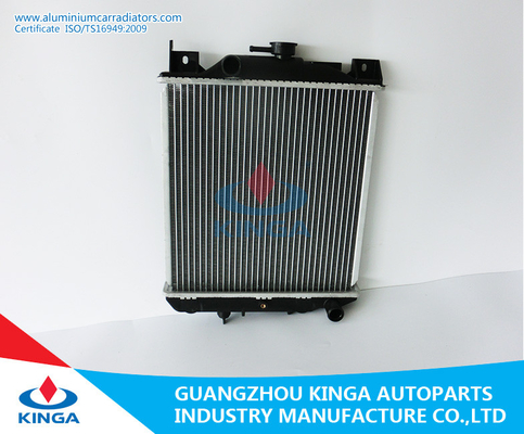 China SWIFT 91 - OEM 17700 do radiador da TA SUZUKI - tanque plástico da espessura 16/26mm fornecedor