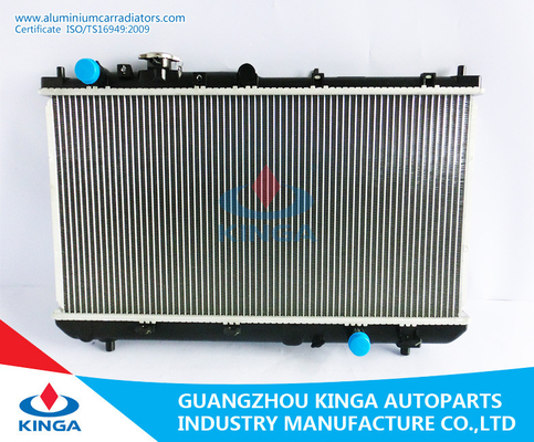 China Radiador de alumínio do carro de Mazda para FAMILIA/323' 98-03 OEM ZL01-15-200/ZL01-15-200A/D fornecedor