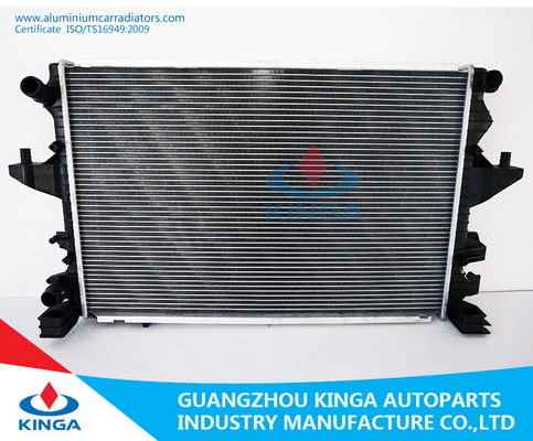 China Radiadores de alumínio do carro do OEM para o TRANSPORTADOR T5 03 de volkswagen - OEM 7H0 121 253 G fornecedor
