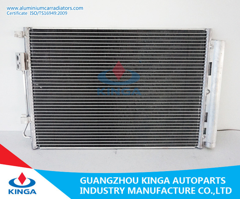 China Auto alumínio feito sob encomenda do radiador e material plástico para o radiador automotivo de HYUNDAI VERNA 14 fornecedor
