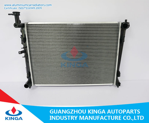 China Radiadores de alumínio plásticos materiais do carro do radiador da TA Hyundai de KIA FORTE'10-12 fornecedor