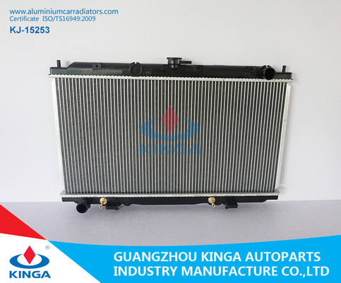 China do tanque plástico de alumínio do radiador de NISSAN dos radiadores do carro de ALMERA'02-AT peças automotivos fornecedor