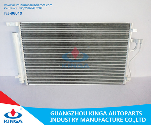 China Condensador do carro/veículo da C.A. do condensador 97606-2S500 de Hyundai Kia Sportage (12-) auto fornecedor