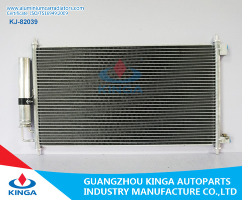 China Condensador de KJ-82039 Nissan/condensador de alumínio da C.A. de OEM 92100-JX00A de NISSAN NV200 (10-) fornecedor