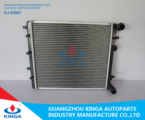 China O alumínio do radiador de Mitsubishi soldou o radiador para o tanque plástico do golfe 97/Fabia 99 PA66 + GF30 fornecedor