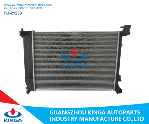 China A / Radiador refrigerando de alumínio de C Hyundai para OEM 25310-C2000 da sonata fornecedor