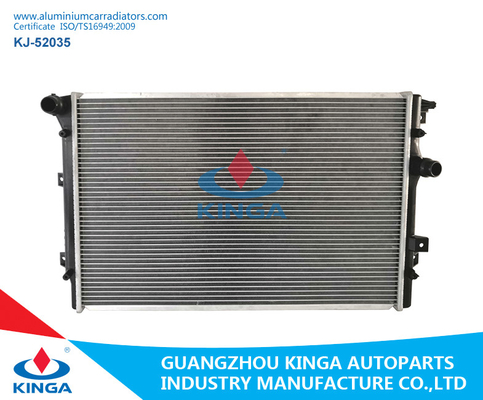 China Volkswagen Tiguan 2010 que refrigera radiadores de alumínio soldados do carro 5n0121253f/H/L/M fornecedor