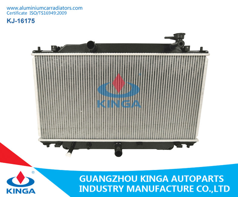 China Mazda 2016 3 radiadores de alumínio de soldadura do carro da GT para PE181520y/auto peças sobresselentes fornecedor