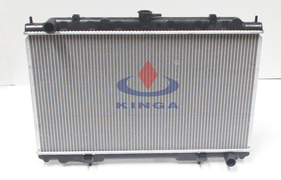 China Calefator do radiador de Nissan do carro, radiador de alumínio do auto elevado desempenho para MÁXIMOS '2003 A33 fornecedor