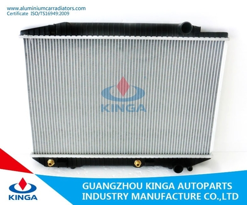 China Radiador de alumínio W126/560SE do Benz PA32 '79 - no refrigerador de óleo 38 * 330 do OEM 1265004803 fornecedor