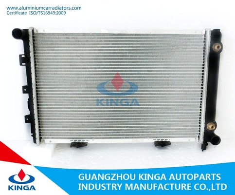 China PA32 nos radiadores de alumínio do carro para o refrigerador de óleo do Benz W201 /190E ' 82-93 25 x 275 milímetros fornecedor