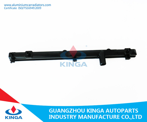 China Tanque plástico do radiador automotivo para AE110 de Toyota Corolla 92 - 01 fornecedor