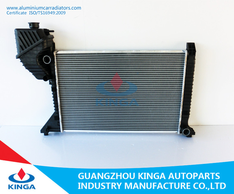 CHINA Radiadores de alumínio do Benz para o OEM da TA do velocista '95-03 9015003500/3600/3900 fornecedor