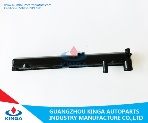 China Tanque plástico do radiador líquido do armazenamento para o Benz E - TA da classe W124 E250D 84 fornecedor