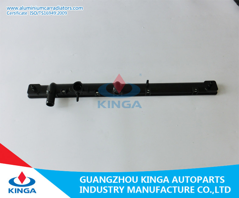 CHINA Substituição superior Mazda FAMILIA /323 1998-2003 do tanque do radiador do PA 66 EM fornecedor