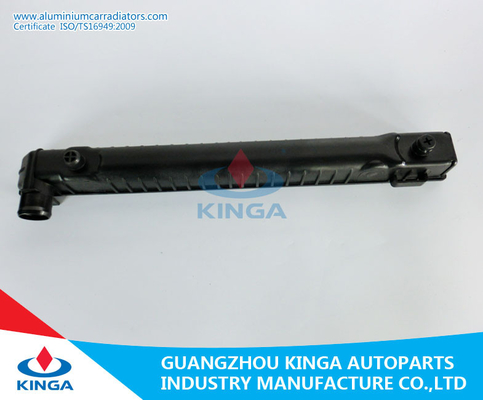 China Parte inferior plástica W123 do tanque do radiador do Benz/TA de 200d/280c' 76-85 fornecedor
