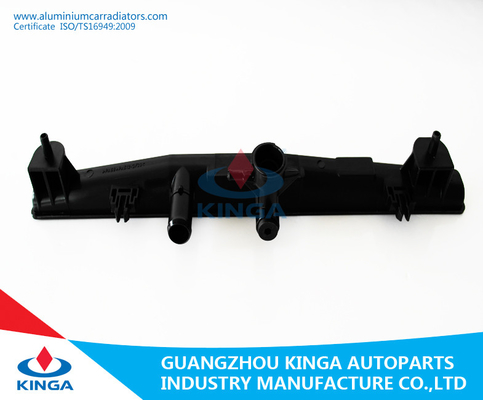China Tanques móveis Mazda do radiador da substituição da água do tanque do radiador do veículo auto 2 08 EM fornecedor