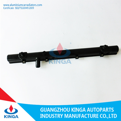 China MAZDA no tanque plástico do auto radiador da tomada para a substituição, faz sob medida 1,73 * 28,07 polegadas fornecedor