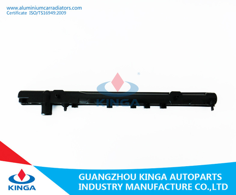 China Material do PA 66 do reparo do tanque do radiador de Mitsubishi Lancer plástico '92-94 do tanque do radiador do carro fornecedor
