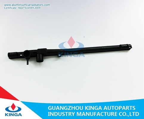 China Tanque plástico do radiador de Toyota Crown'92-96 JZS133 para a auto água do carro - estilo de refrigeração fornecedor