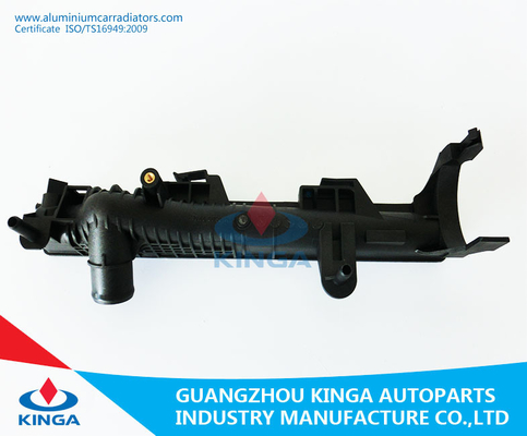 China CLIO/KANGOO 1,2' do radiador plástico do OEM 7700430784 do tanque do radiador 98-01 tanque lateral fornecedor