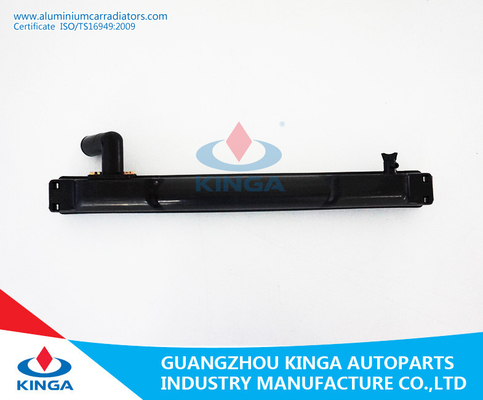 China Mercado de acessórios Mitsubishi Pajero V33'92-96 no auto plástico do tanque do radiador MB660077 fornecedor