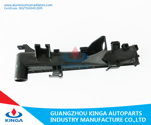 CHINA Auto tanque do lado do radiador do sistema de refrigeração do motor para a ESCORPIÃO AR-1022 de 2005 MAHINDRA fornecedor