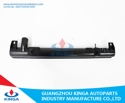 China Mitsubishi esperto 2007 ensolarado no tanque plástico do auto radiador/tanque do radiador parte fornecedor