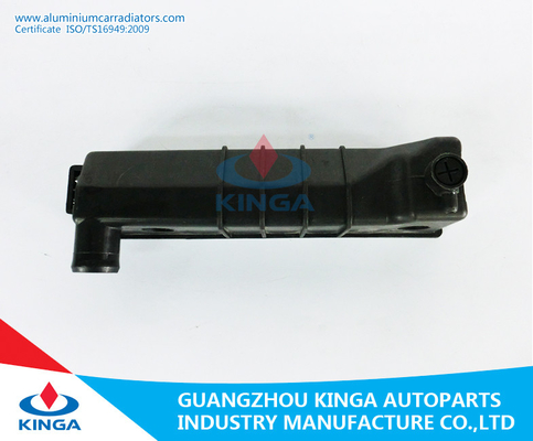 China O tanque plástico do radiador durável para o JIPE 4,0' 91-01 CHEROKEE tanque do radiador parte fornecedor