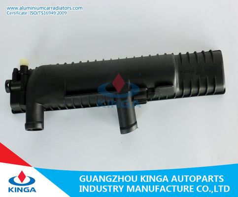 China Auto tanque plástico do lado do radiador para o BENZ W140 300SE 1991 1992 EM fornecedor