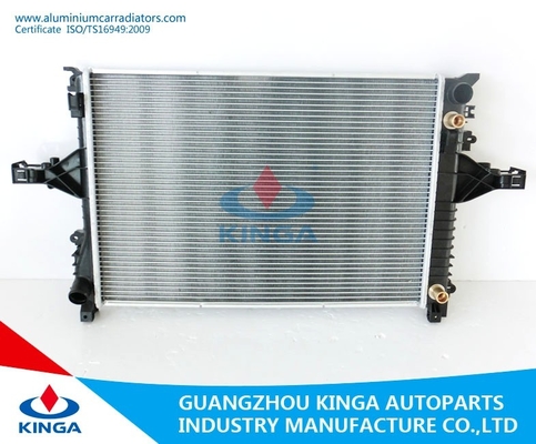 China PA32/36 nos radiadores de alumínio do carro para VOLVO XC90 '02 - T6/V8 fornecedor