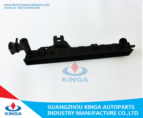 Tanque plástico do radiador preto da tomada para Chrysler 1999 2000 Cherokee grandes fornecedor