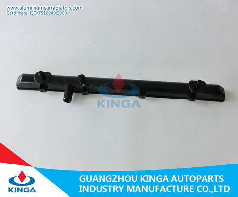 Substituição MAZDA PREMACY 1999 do tanque do radiador do diâmetro 28mm da tubulação da tomada - TA fornecedor