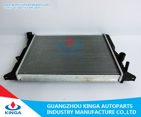 Radiadores de alumínio do carro para OEM PCC001020 de 98-MT do TD do DEFENSOR 2,5 de LAND ROVER ' fornecedor
