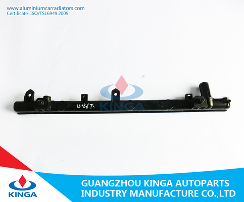 PIQUENIQUE de TOYOTA IPWUM 'OEM plástico 16400-7A270 da tomada da colocação do tanque do radiador da TA 96 SXM15 fornecedor