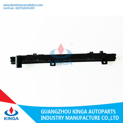 Tanque de água RX-8 do radiador dos acessórios do carro 1.3L '04-05 para Mazda fornecedor