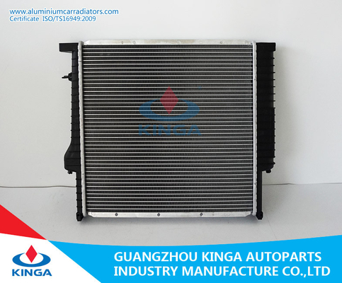 Substituição do radiador do permutador de calor do sistema de refrigeração para BMW 320I/TA de 325I'87-00 E30 fornecedor