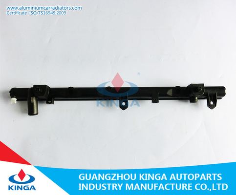 Tanque plástico do OEM 16400-7A351/7A260/7A261Radiator para TOYOTA IPSUM PICNIC'96 SXM15 fornecedor