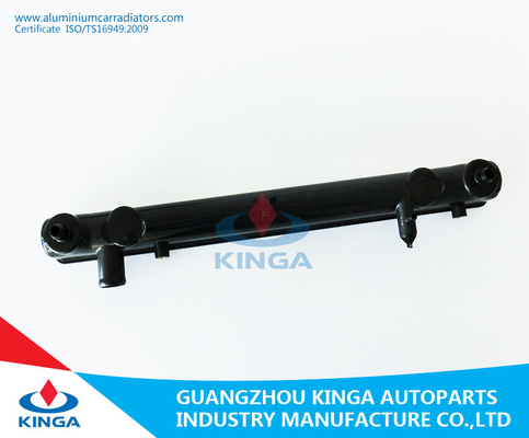 CULTUS/SWIFT GA11'95 no tanque da EXTREMIDADE do OEM 17700-60G10 do plástico do tanque do radiador do carro fornecedor