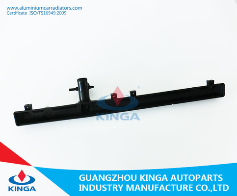 Tanque da parte superior do radiador da substituição para o vagão G15'96-02 do OEM 11700-63G11/63G12 Suzuki Caltus em fornecedor