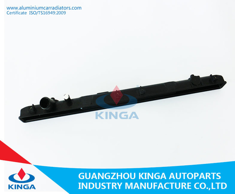 material plástico do tanque do radiador do rapair para a TA de SWIFT 05 fornecedor