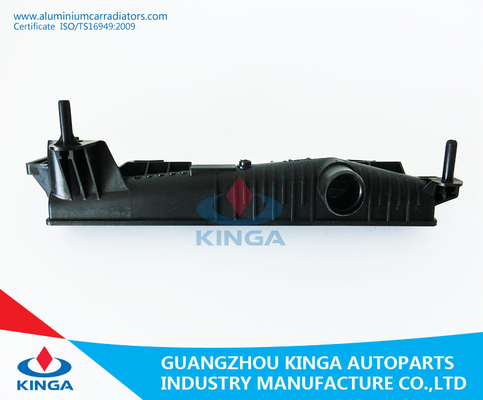 Substitua o tanque plástico do direito do tanque do radiador para TA 1.9D de RENAULT KANGOO 97 fornecedor