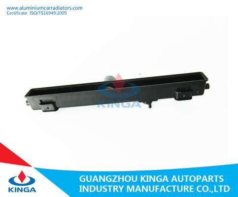 Tanque da parte superior do radiador de Suzuki Perkins no plástico para Replacment PA66+GF30 fornecedor