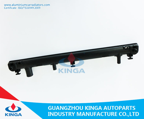 Mais baixo tanque plástico para o auto radiador do vagão G15 96-02 de Suzuki Caltus fornecedor