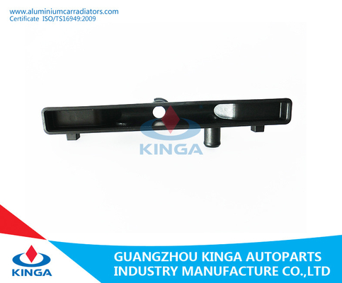 Substituição do tanque do radiador de Suzuki TATA ACE do bom desempenho fornecedor