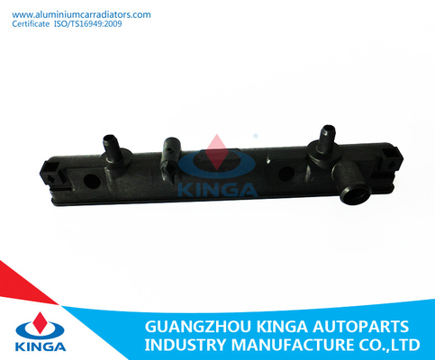 Tanque plástico do radiador para Suzuki 1.3L' rápido 96-01At OE: 91173911/17700-50G00 fornecedor