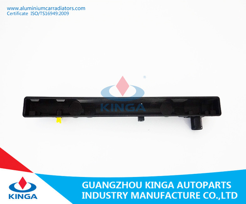 Do material plástico do tanque PA66 da parte inferior do tanque do radiador da TA do RECOLHIMENTO L200'96-00 oposição vestindo fornecedor