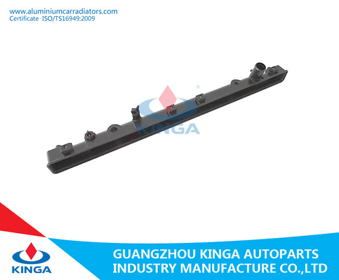 Tanque da tomada do tanque plástico refrigerando do radiador para Toyota Sxe10 98-01 no plástico fornecedor